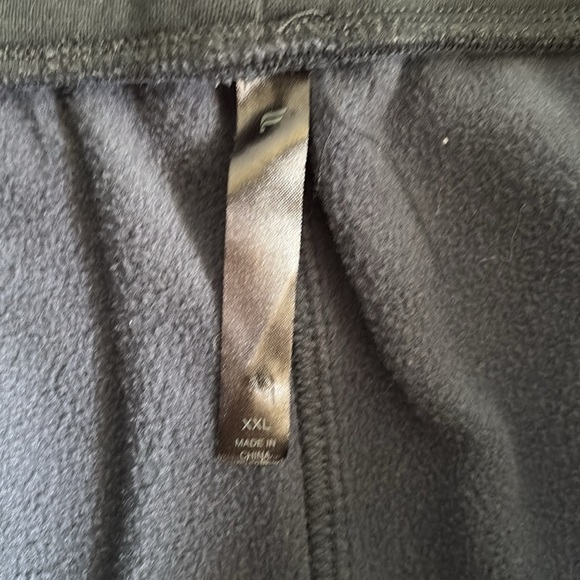 EUC Fabletics Men’s Joggers Fleece Interior Black Size XXL - Picture 6 of 6